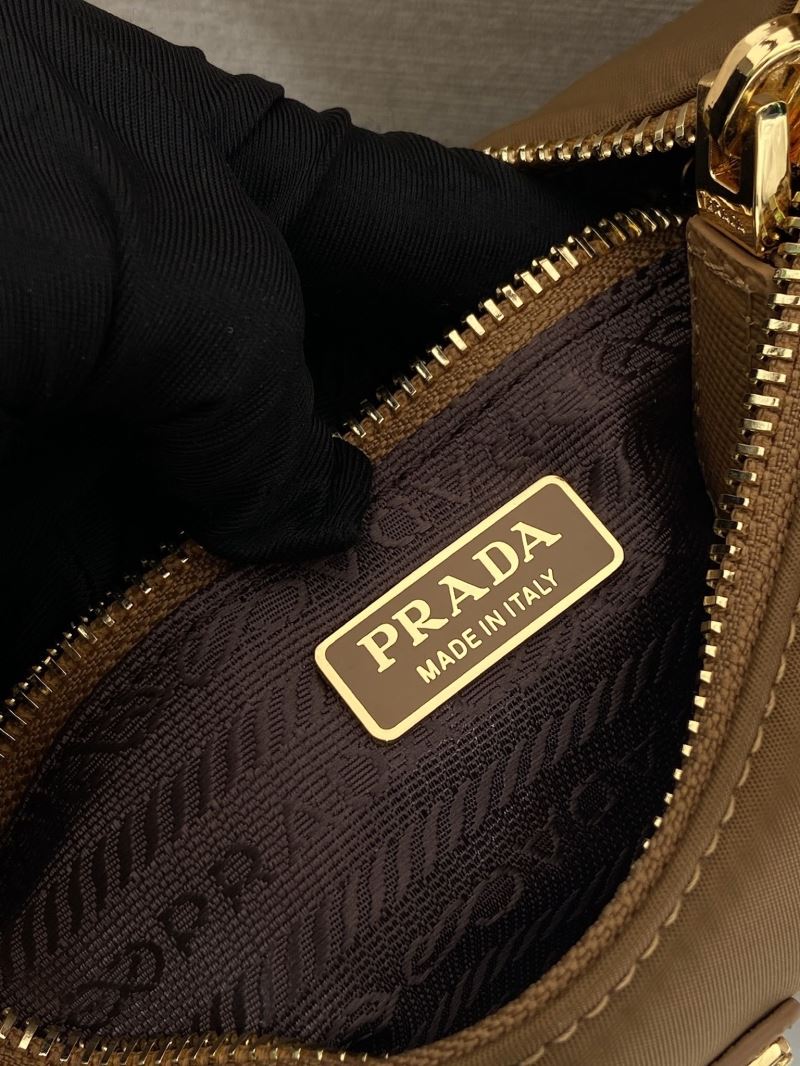 Pra*a hobo bags